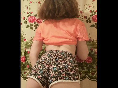 ❤️ Seksīga jauna skaistule izģērbjas no šortiem kamerā Tik porno pie porno lv.it-com.top
